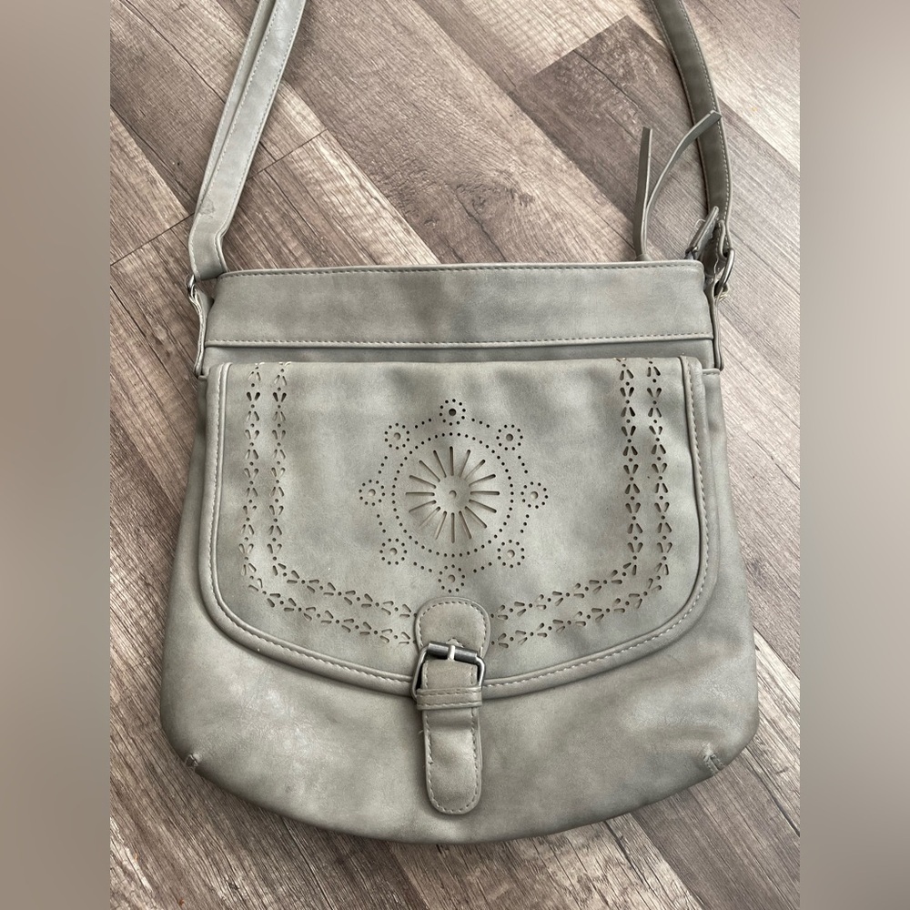 Maurice’s cottagecore grey flap crossbody messenger bag eyelet Westerncore - Picture 2 of 7